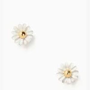 Kate Spade Chic White Floral Earrings with Gold Accent NWT